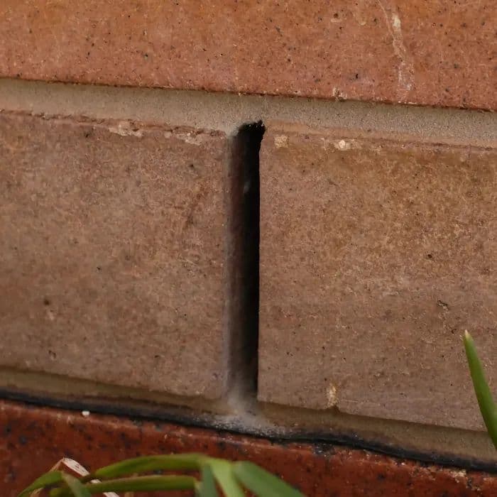 Weep hole